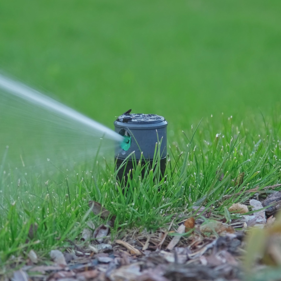 Rotating Retractable Automatic Sprinkler Watering Garden Grass Lawn